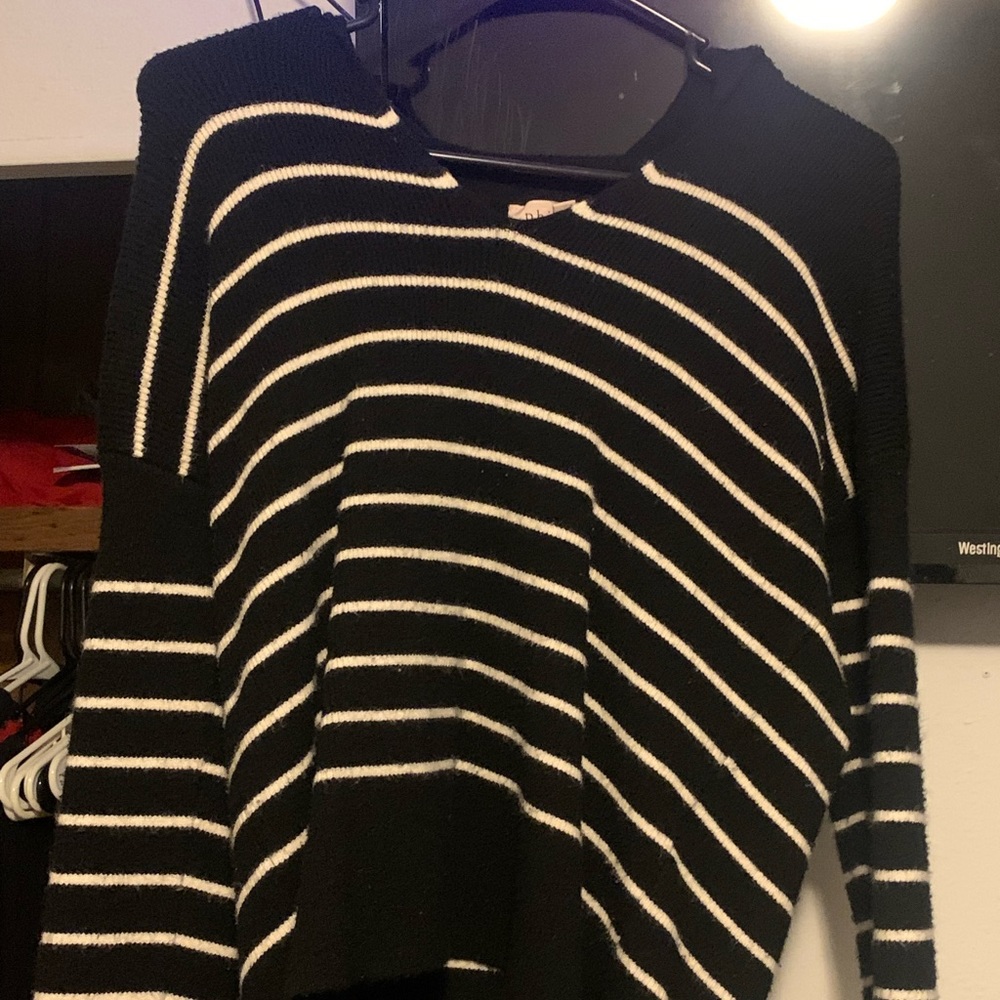 Philosophy Sweater, Black and White